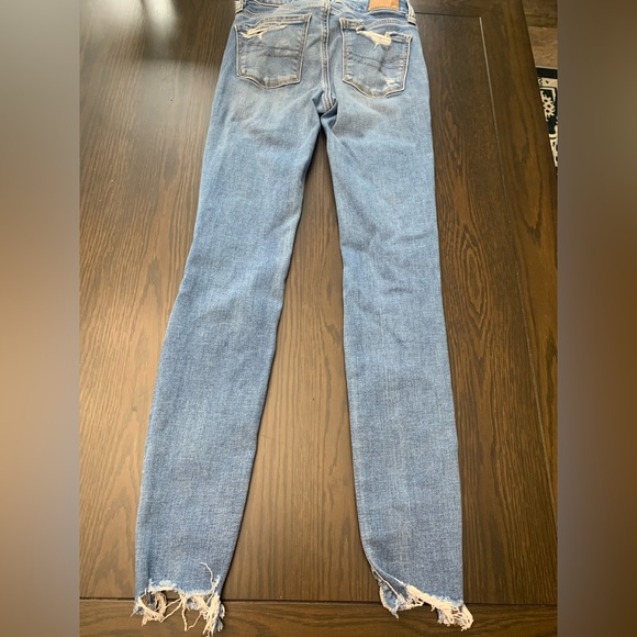 American Eagle distressed jeans - Picture 5 of 7